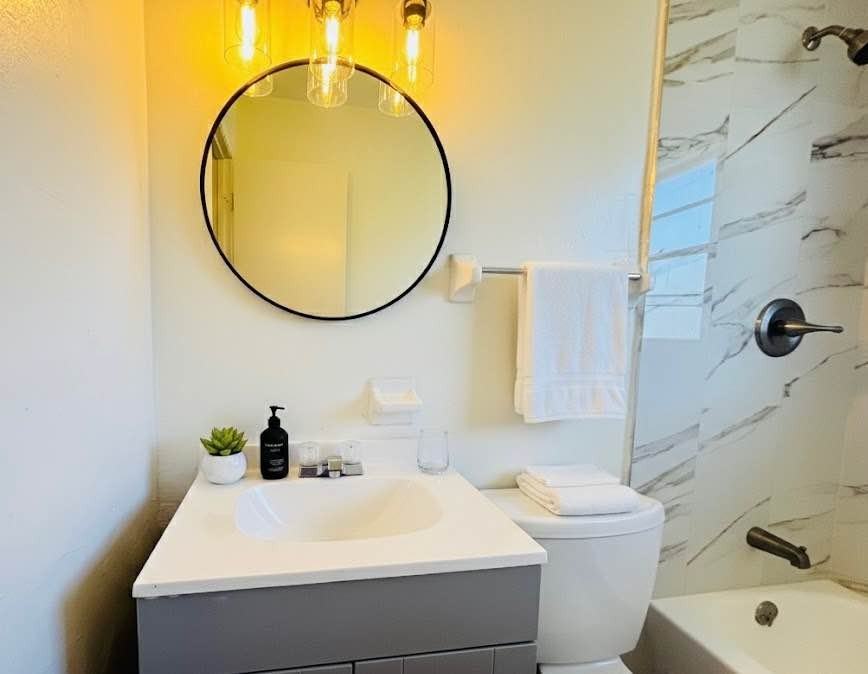 922 E Brownlee St - Photo 2 of 8