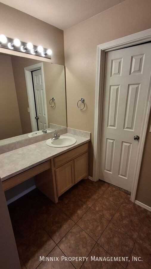 3616 Pine St - Photo 2 of 27