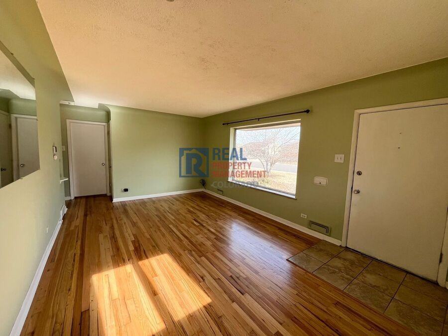 3365 Olive St - Photo 3 of 17