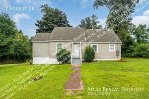 featured image of 2 Forest Dr