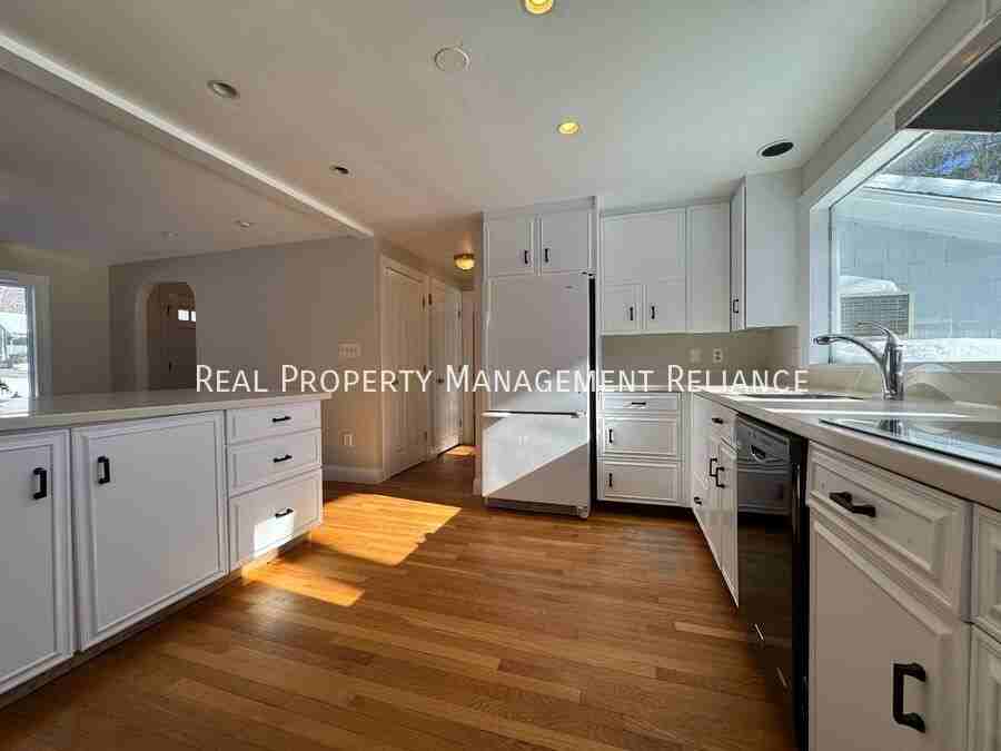 30 Morningside Ln - Photo 3 of 27