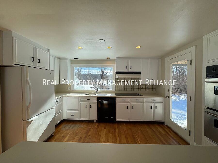 30 Morningside Ln - Photo 6 of 27