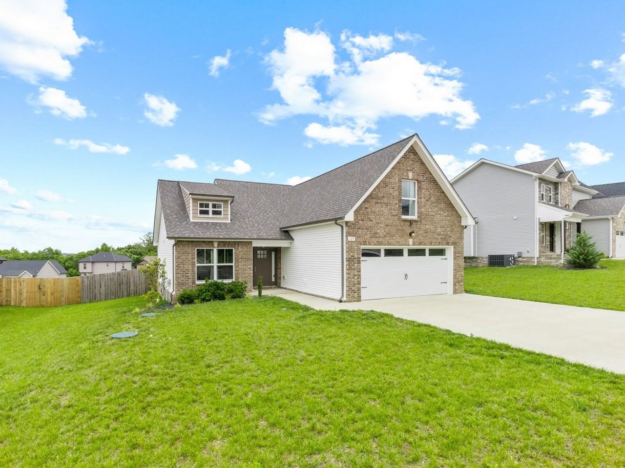 125 Tomahawk Pt - Photo 6 of 35