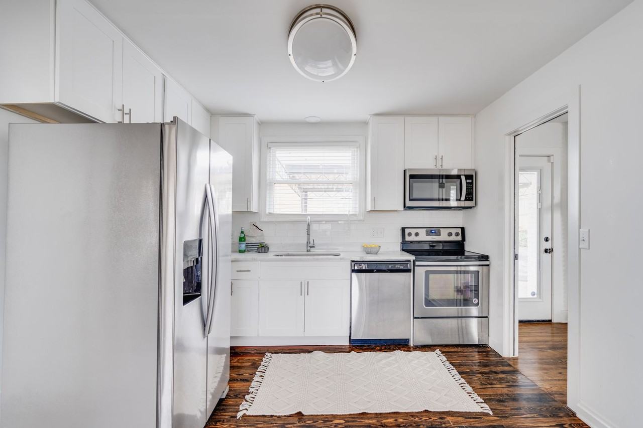 919 Crescent Hill Rd - Photo 6 of 17