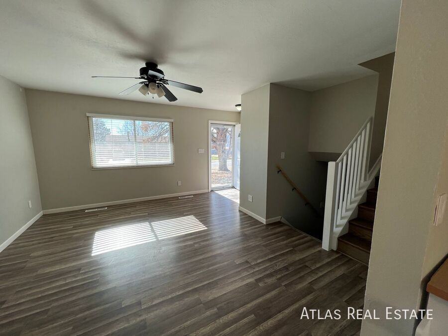 2720 El Capitan Dr - Photo 4 of 25