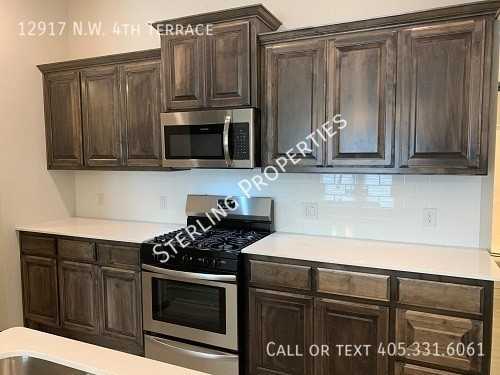 12917 Nw 4th Ter - Photo 4 of 39