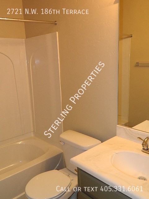 2721 Nw 186th Ter - Photo 7 of 14