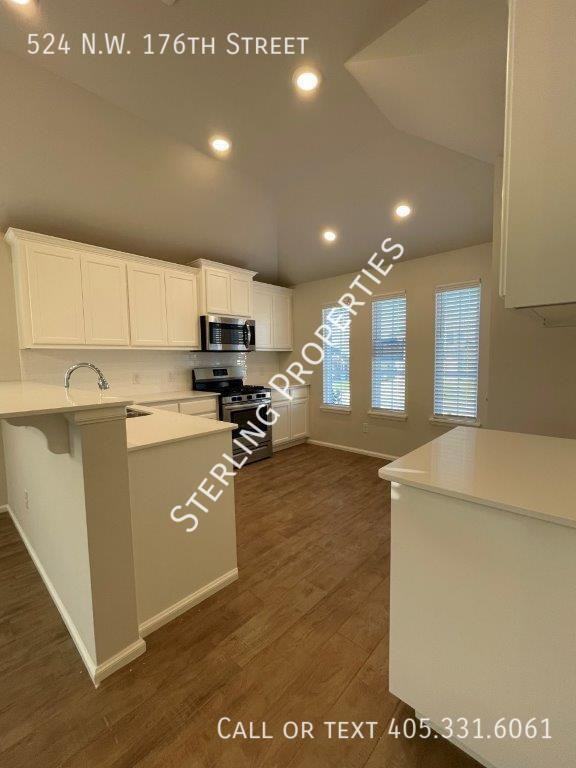 524 Nw 176th St - Photo 3 of 15