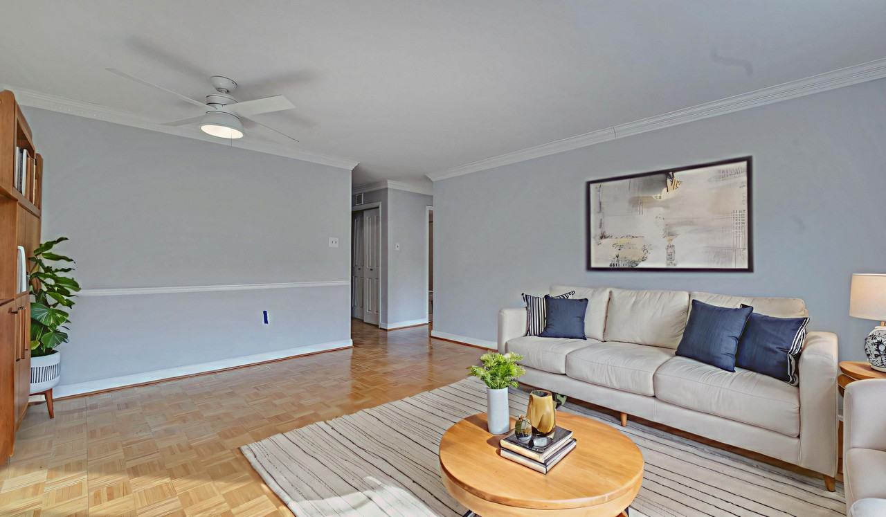 2501 Calvert St Nw #702 - Photo 2 of 9