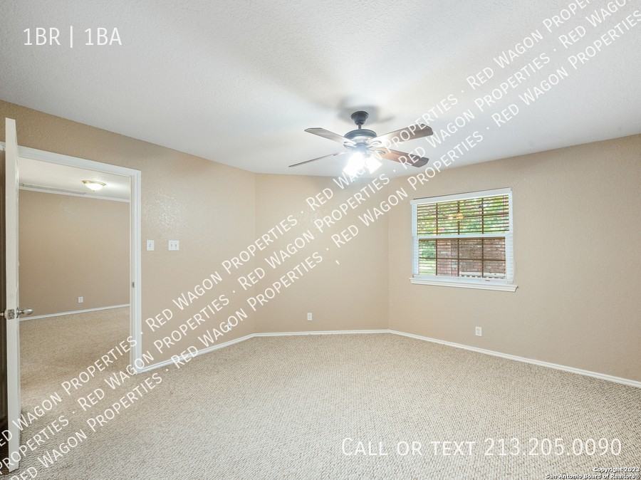 11610 Vance Jackson Road413 - Photo 4 of 16