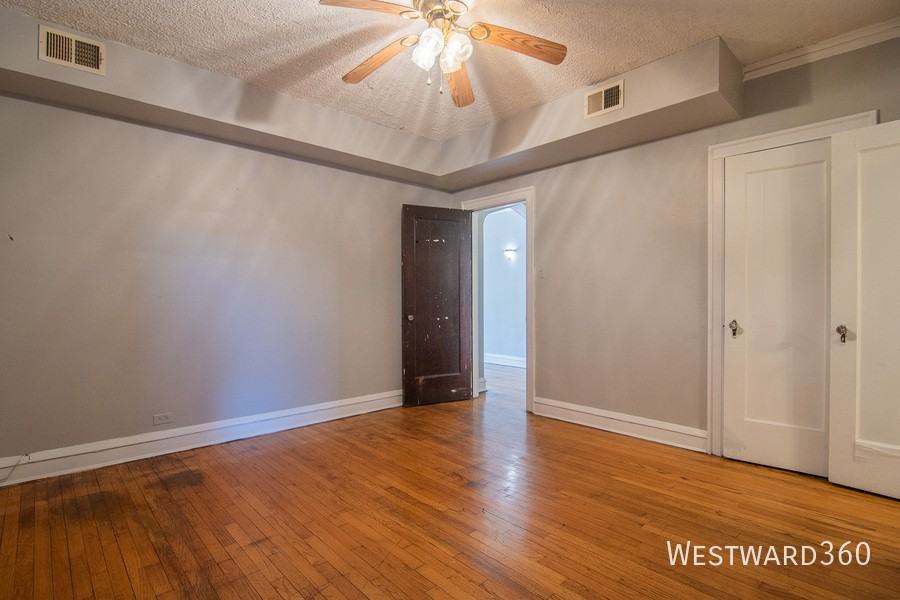 7839 S Kingston Ave #1 - Photo 6 of 12