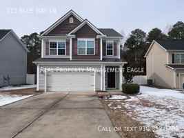 featured image of 211 Blue Bay Ln