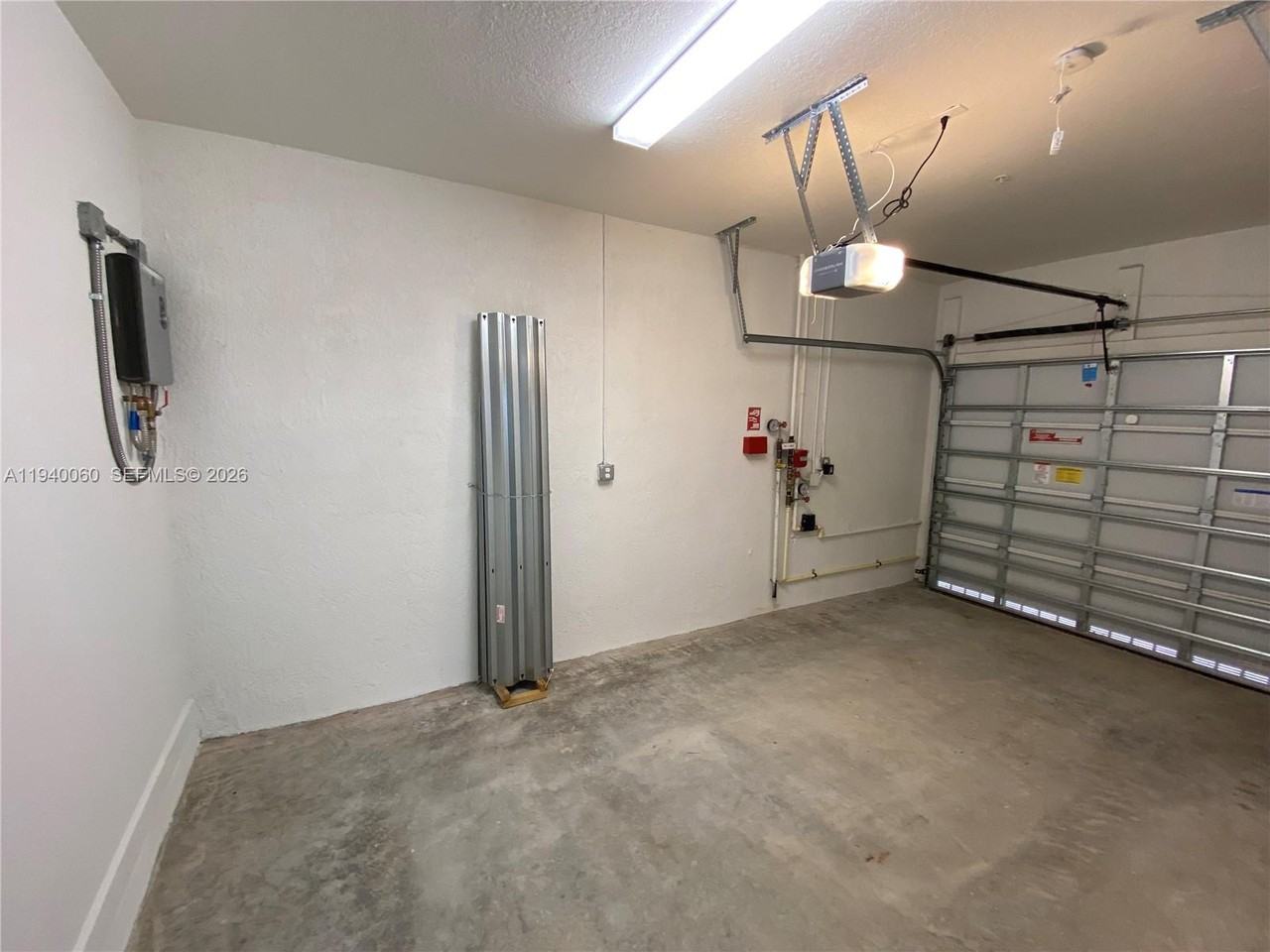 211 Sw 159th Ter #211 - Photo 2 of 38