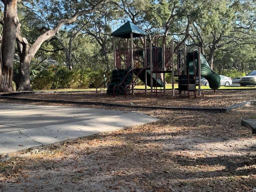 5521 Paradise Cay Cir #5521 - Photo 4 of 14