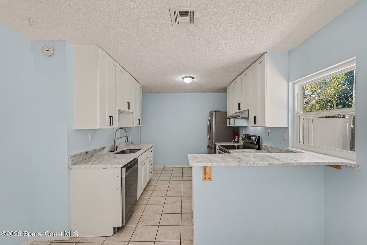 1280 Jimmy Buffett Mem Highway #1280A - Photo 6 of 29