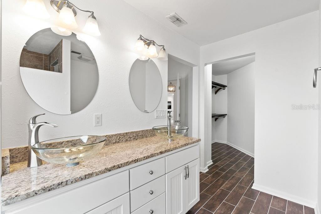 1963 Cobblestone Way #1963 - Photo 7 of 26