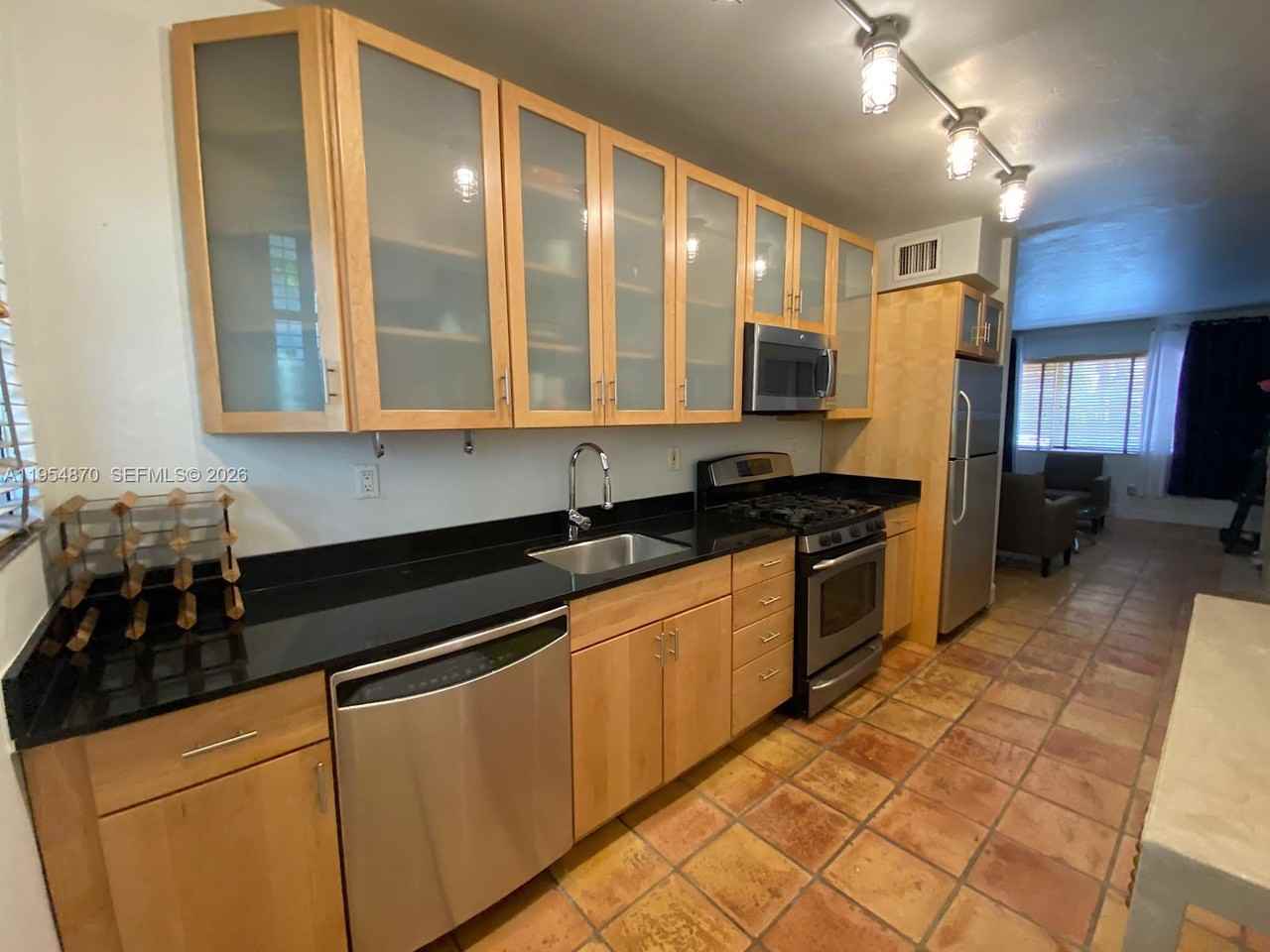 1601 Lenox Ave #1601-16019 - Photo 3 of 18