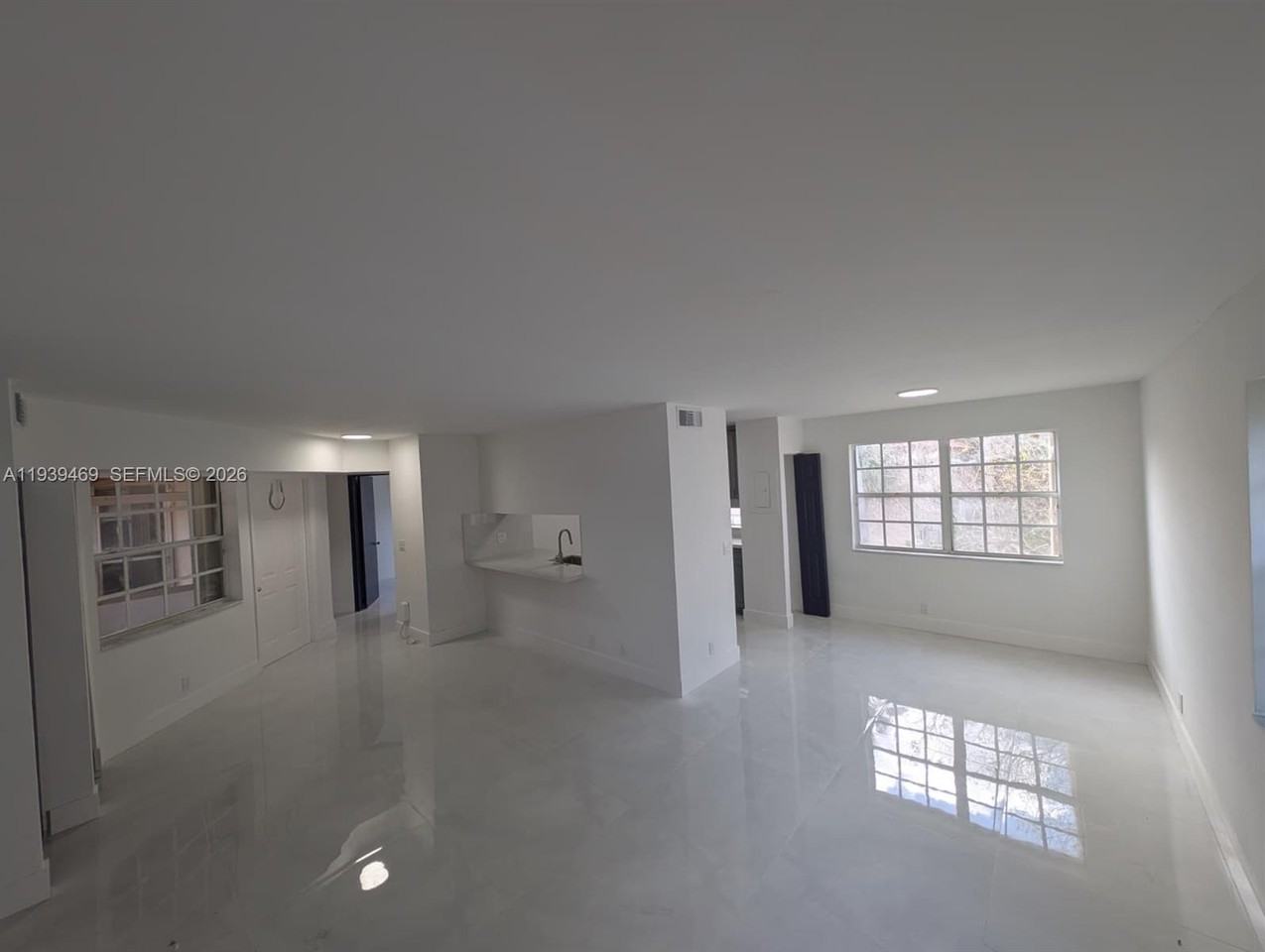 Pembroke Rd #301-202 - Photo 6 of 18