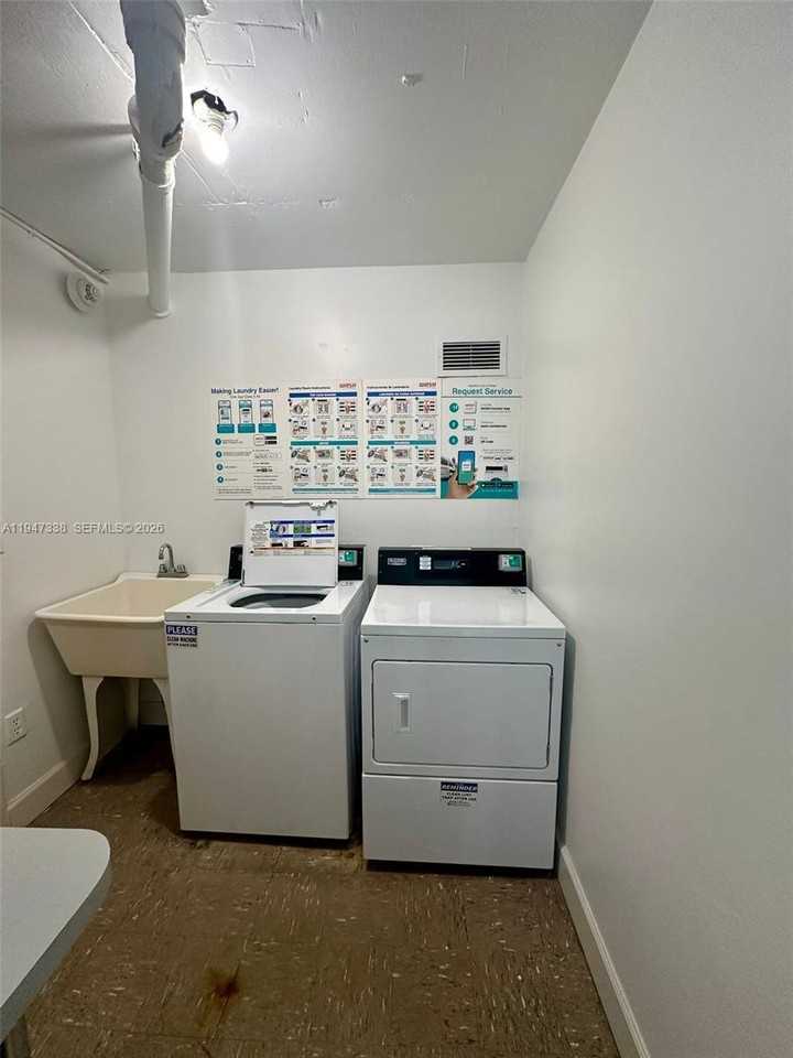 5750 Collins Ave #575010F - Photo 6 of 16