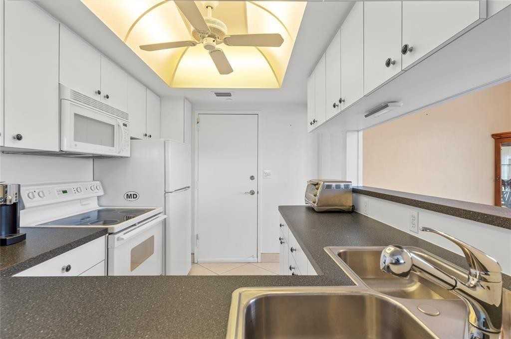 4010 Galt Ocean Dr #4010-312 - Photo 4 of 41