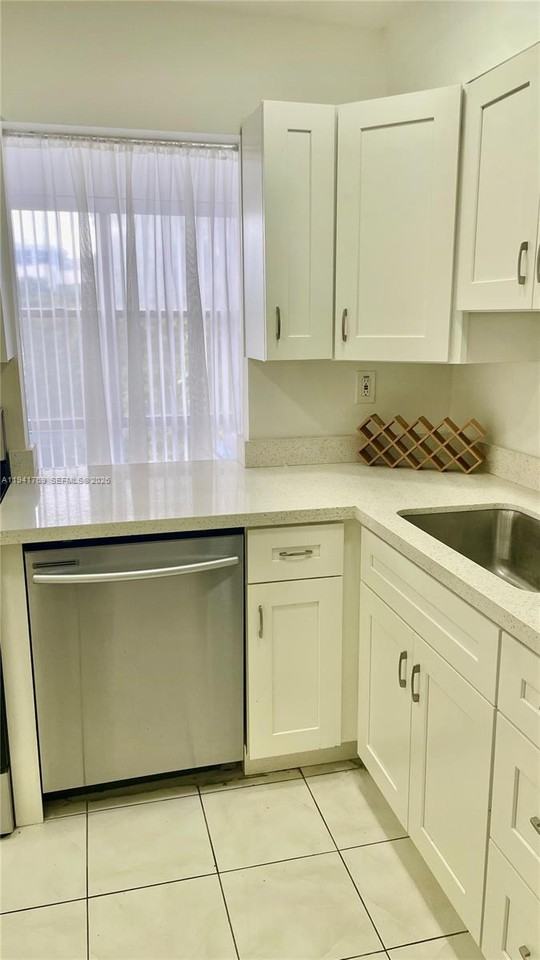 17620 Atlantic Blvd #17620-417 - Photo 3 of 15