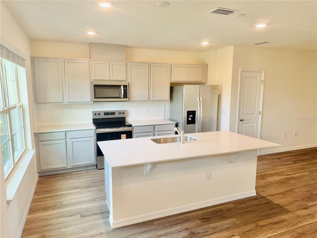 16311 Lakelet Aly #16311 - Photo 4 of 37