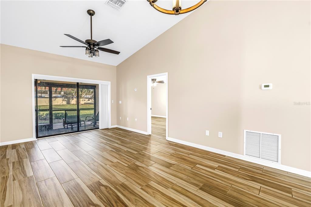 8415 Gardens Cir #8415 - Photo 6 of 29