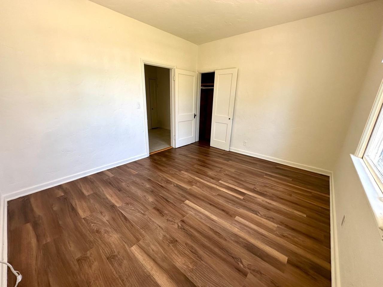 2016 Broward Ave #2016-1 - Photo 3 of 7