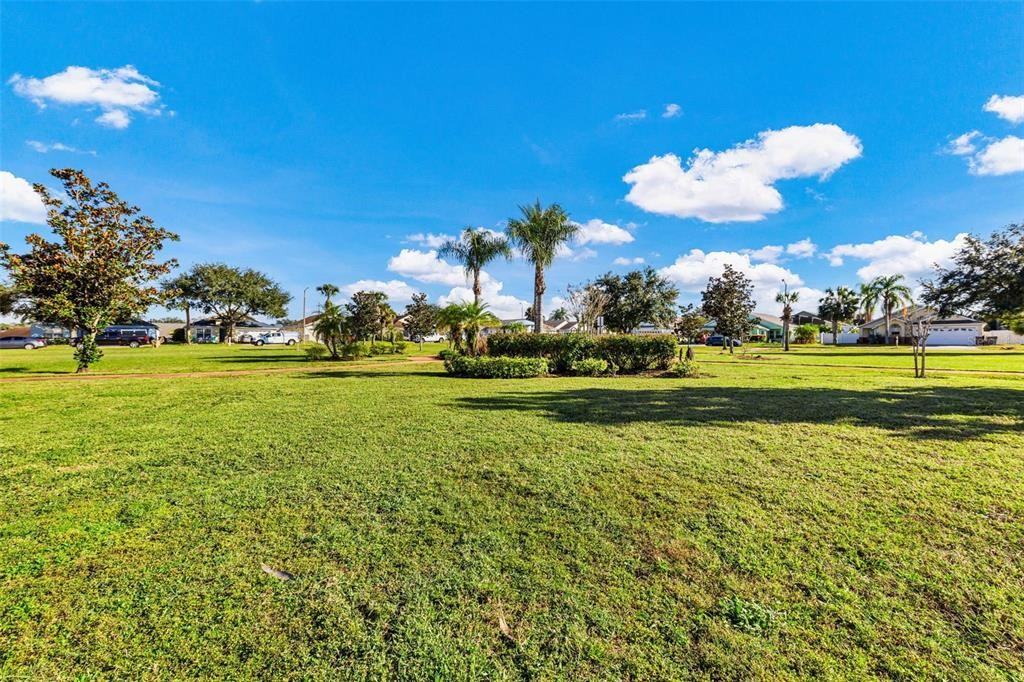 2627 Oneida Loop #2627 - Photo 3 of 32