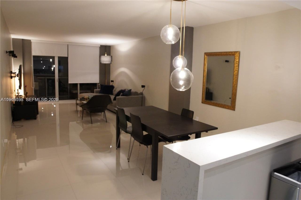 19390 Collins Ave #19390-1422 - Photo 3 of 13