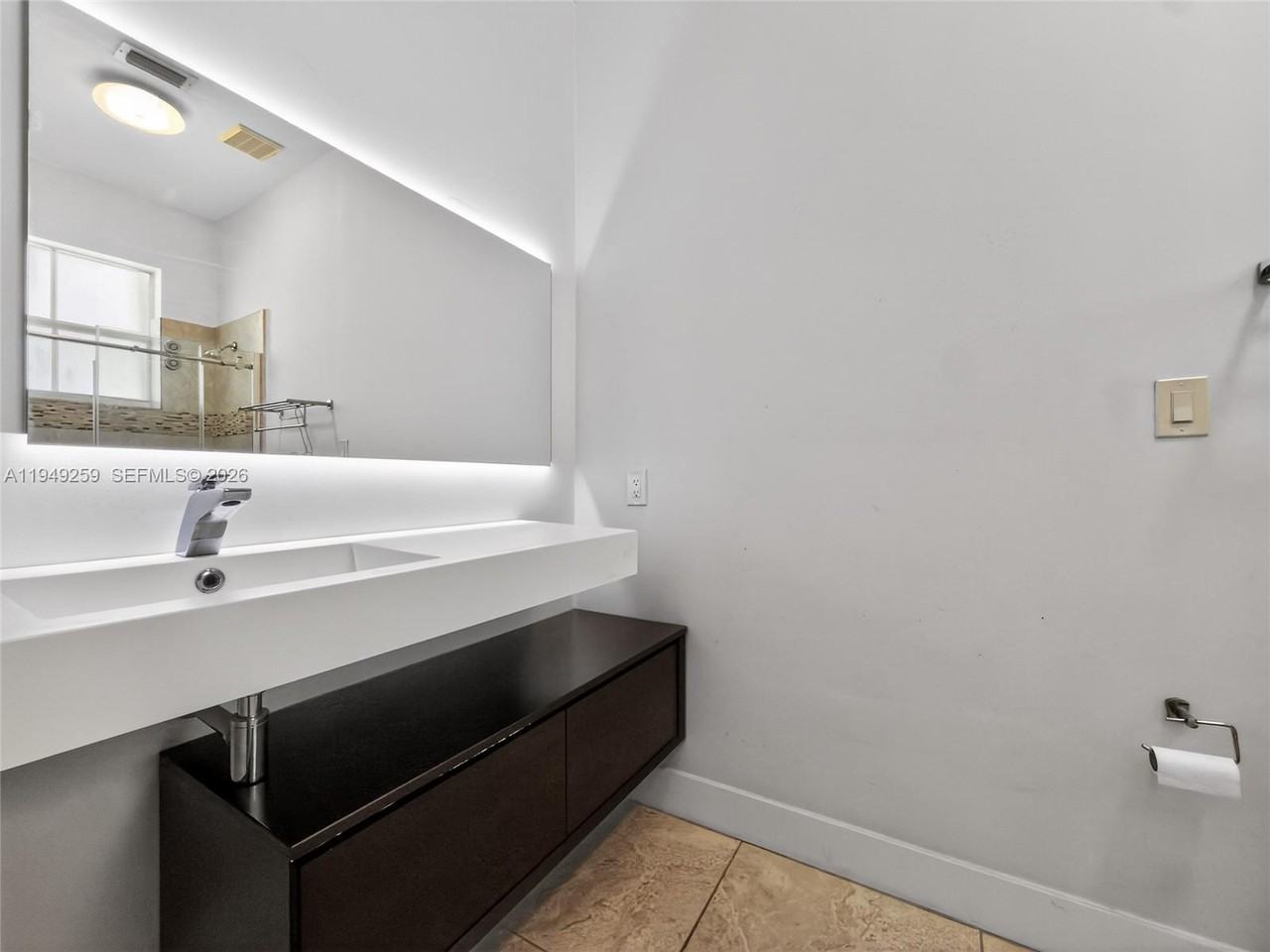 14053 Sw 49th St #14053-7 - Photo 4 of 36