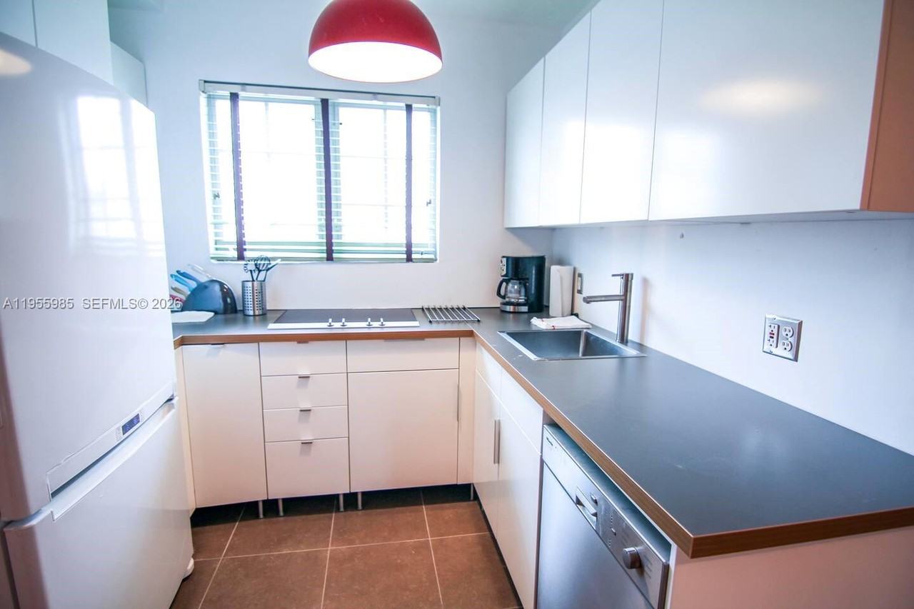 400 Blk Meridian #400 - Photo 5 of 20