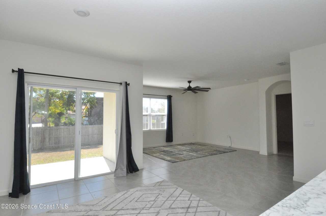 180 Hammock Rd Se #180 - Photo 2 of 21