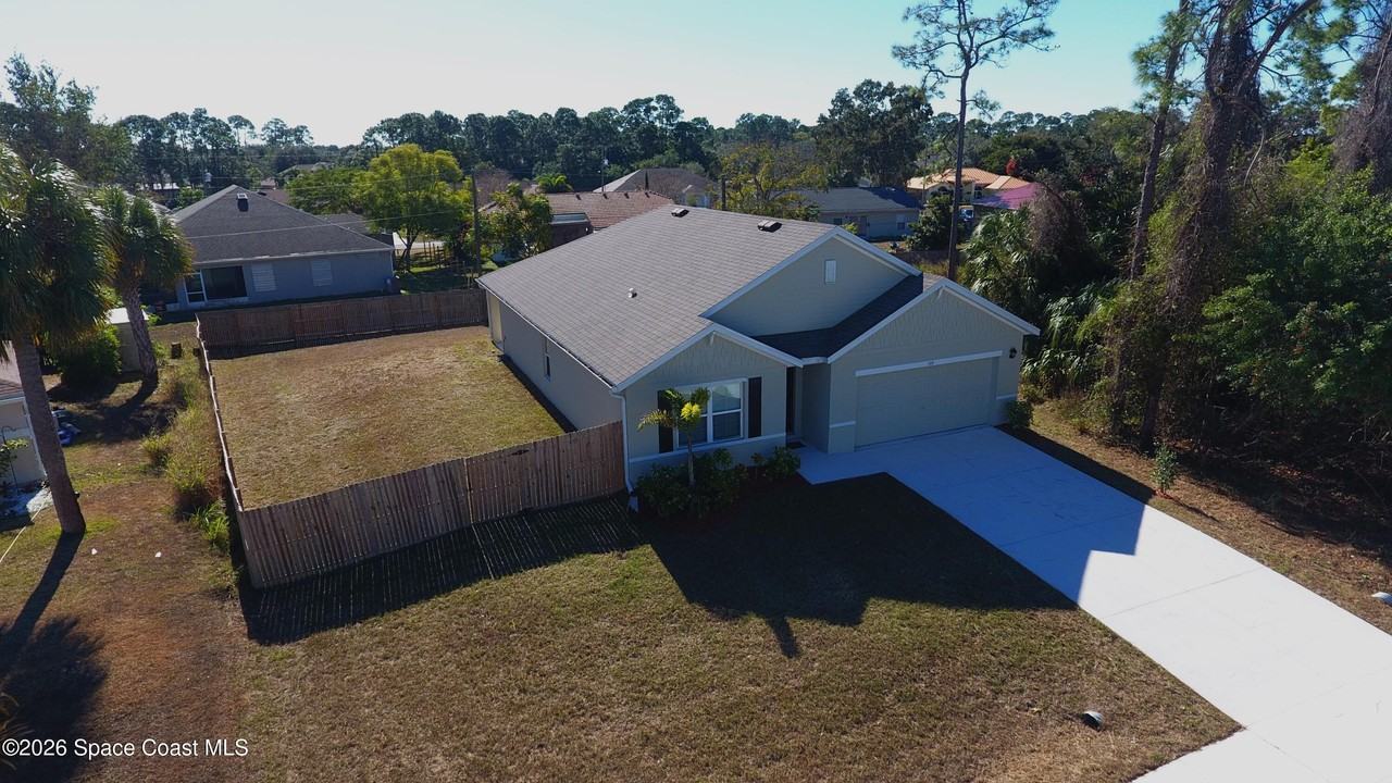 180 Hammock Rd Se #180 - Photo 3 of 21