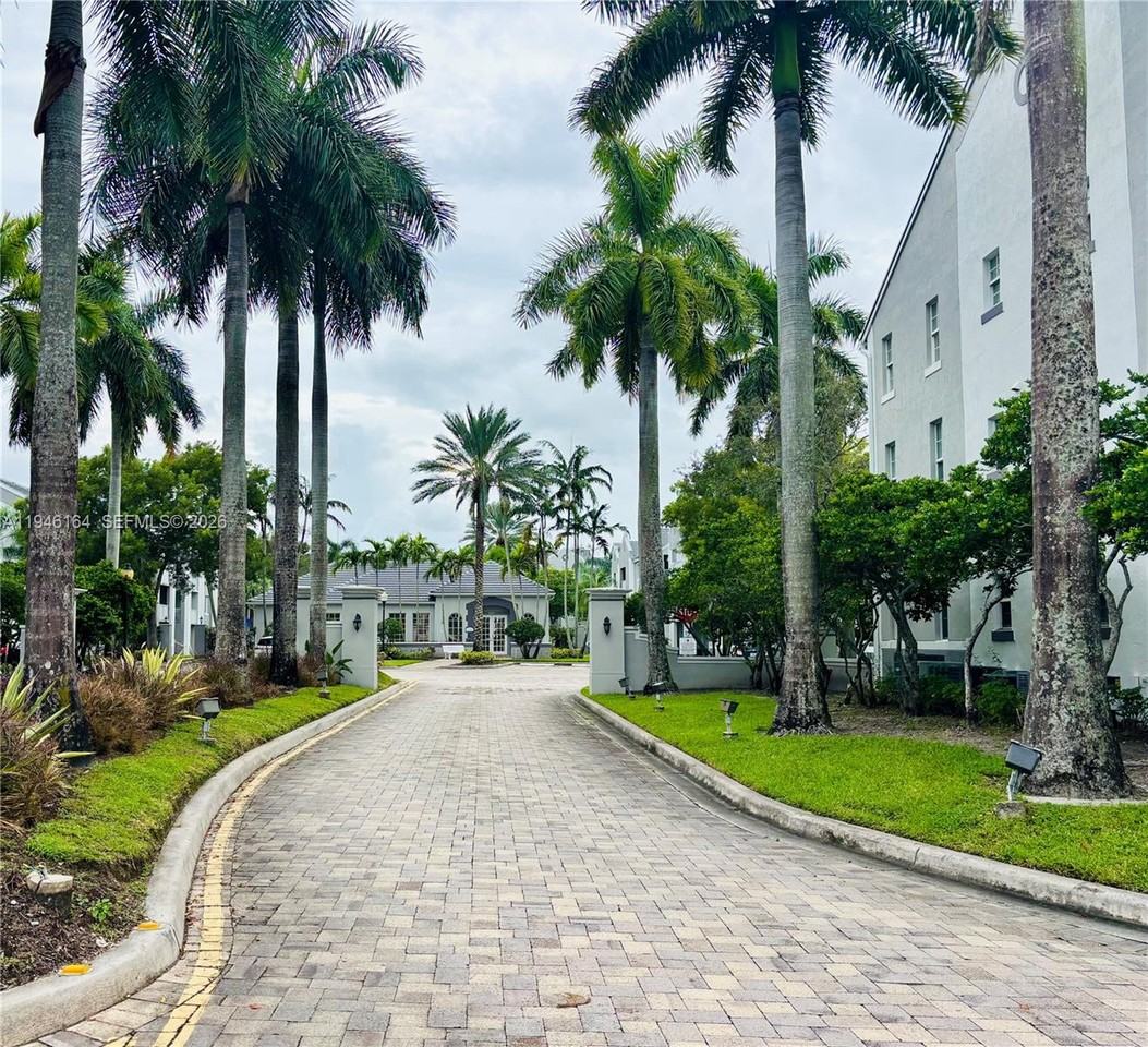 777 Sw 111th Way #777-101 - Photo 2 of 12