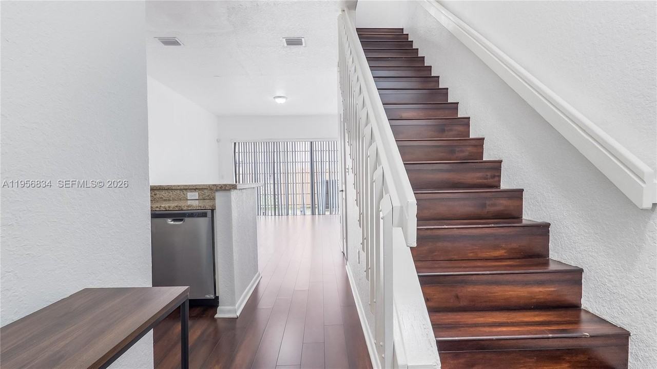 20820 San Simeon Way #2082024G - Photo 2 of 37