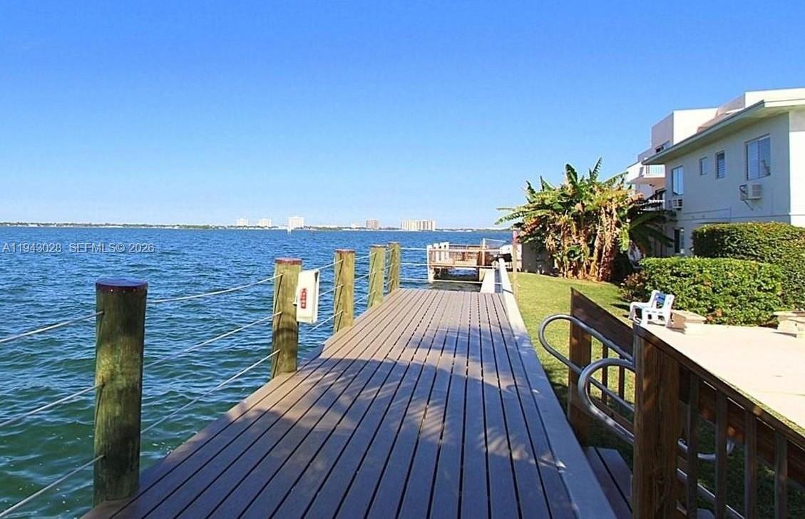 2250 Bay Dr #2250-3 - Photo 4 of 10