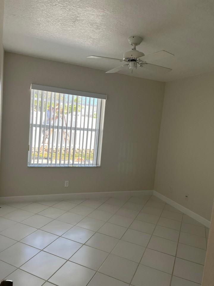 1275 E Lancewood Pl #1275 - Photo 5 of 12