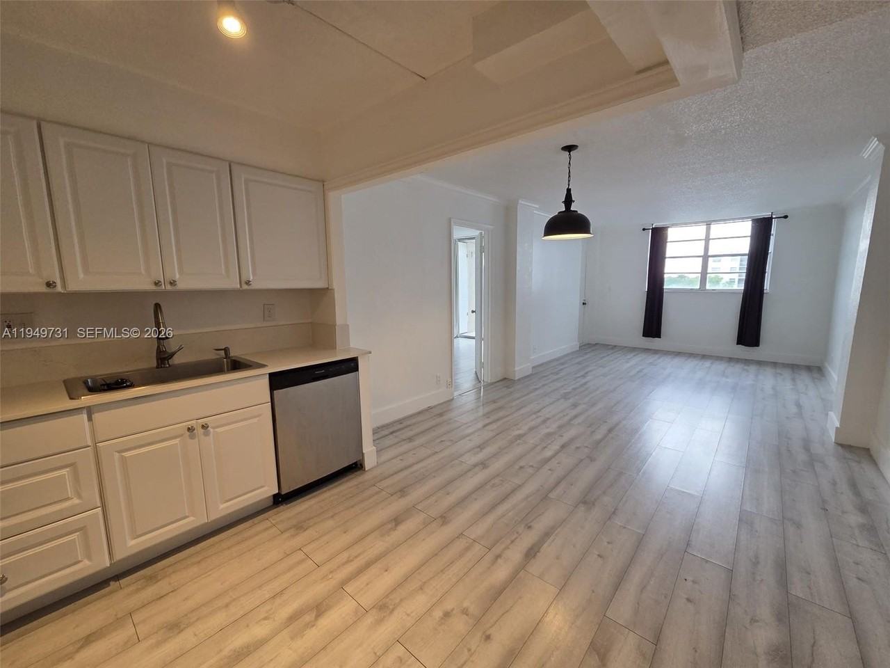 2903 Ne 163rd St #2903-405 - Photo 6 of 14