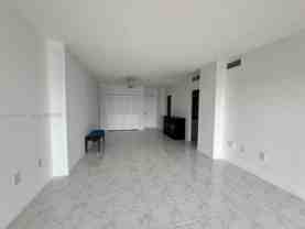 300 Bayview Dr - Photo 1 of 1