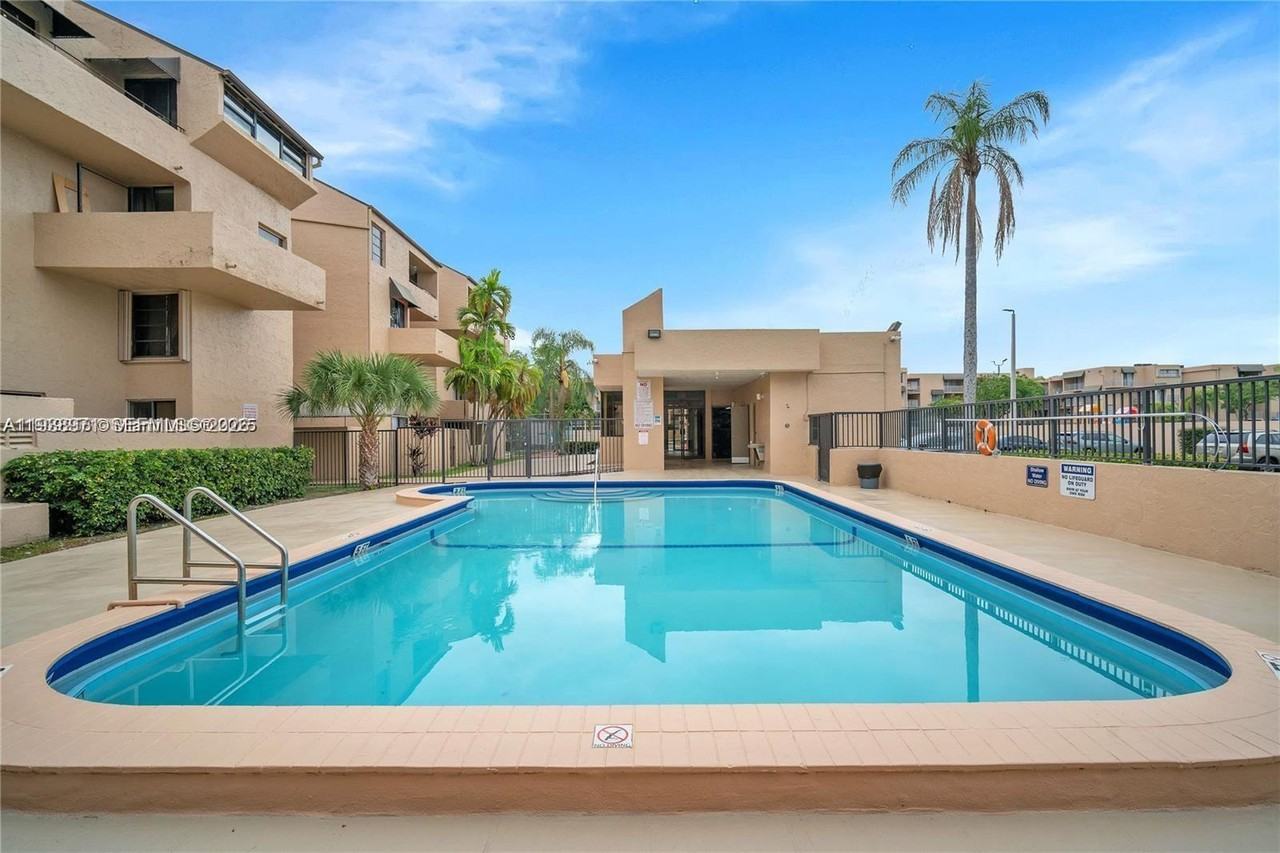 10400 Sw 108th Ave #10400A201 - Photo 5 of 12