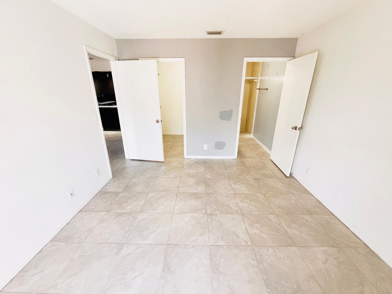 100 W Hidden Valley Blvd #100-110 - Photo 7 of 18