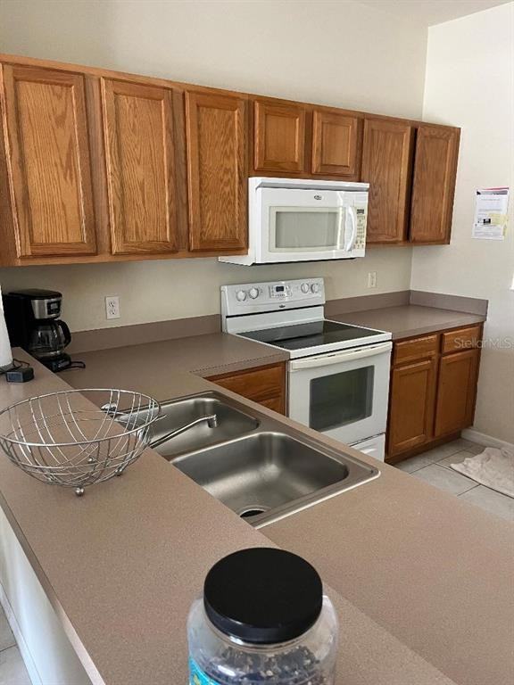 4529 Alberto Cir #4529 - Photo 5 of 19