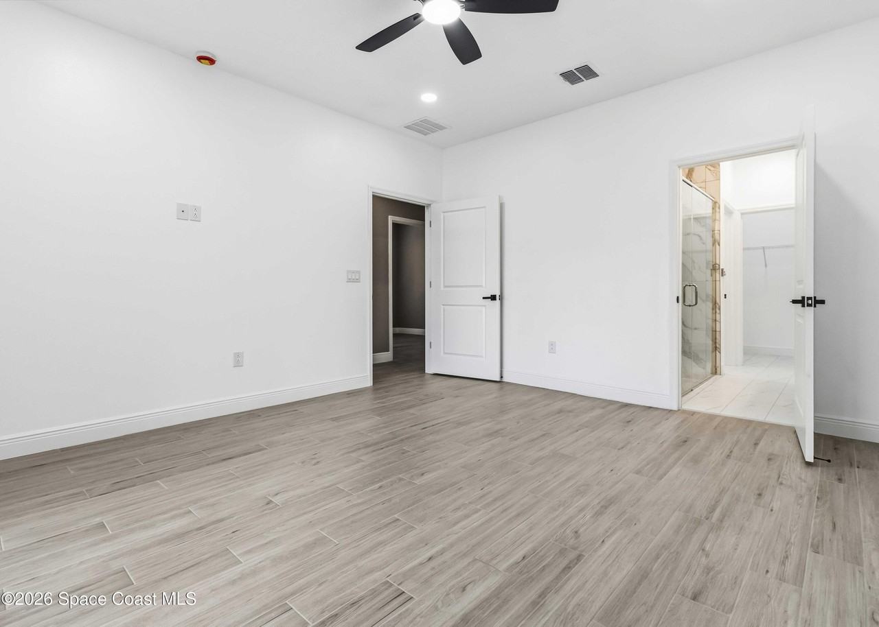 1649 Belem St Se #1649B - Photo 3 of 22