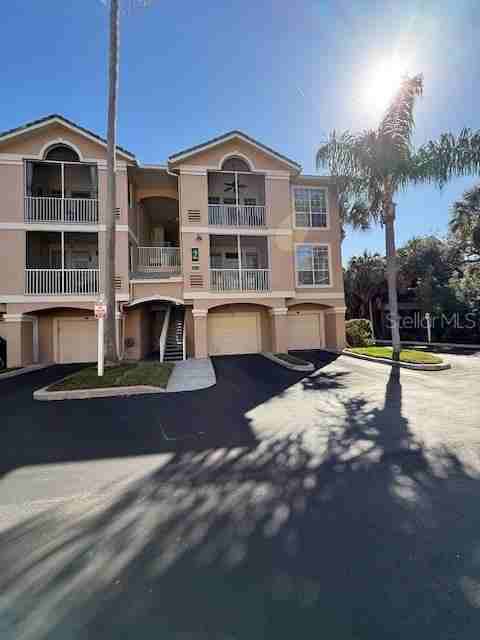 2212 Bay Club Cir #2212-2212 - Photo 2 of 36