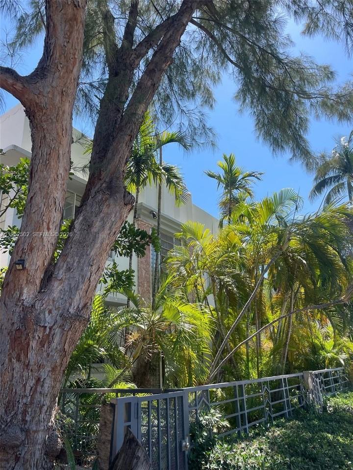 1611 Euclid Ave #1611-3 - Photo 3 of 21