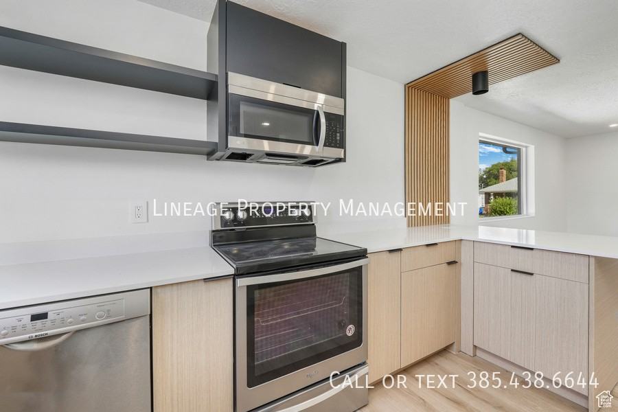 284 E Downington Ave - Photo 6 of 14