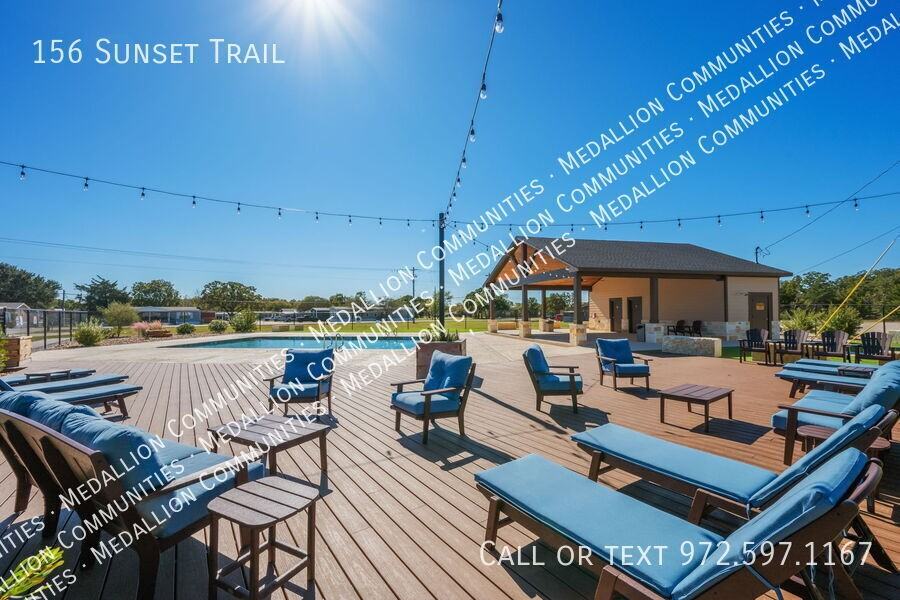 156 Sunset Trl - Photo 2 of 6