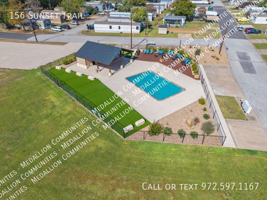 156 Sunset Trl - Photo 3 of 6