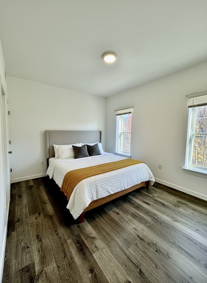 2026 N 8th St #2 - Photo 6 of 8